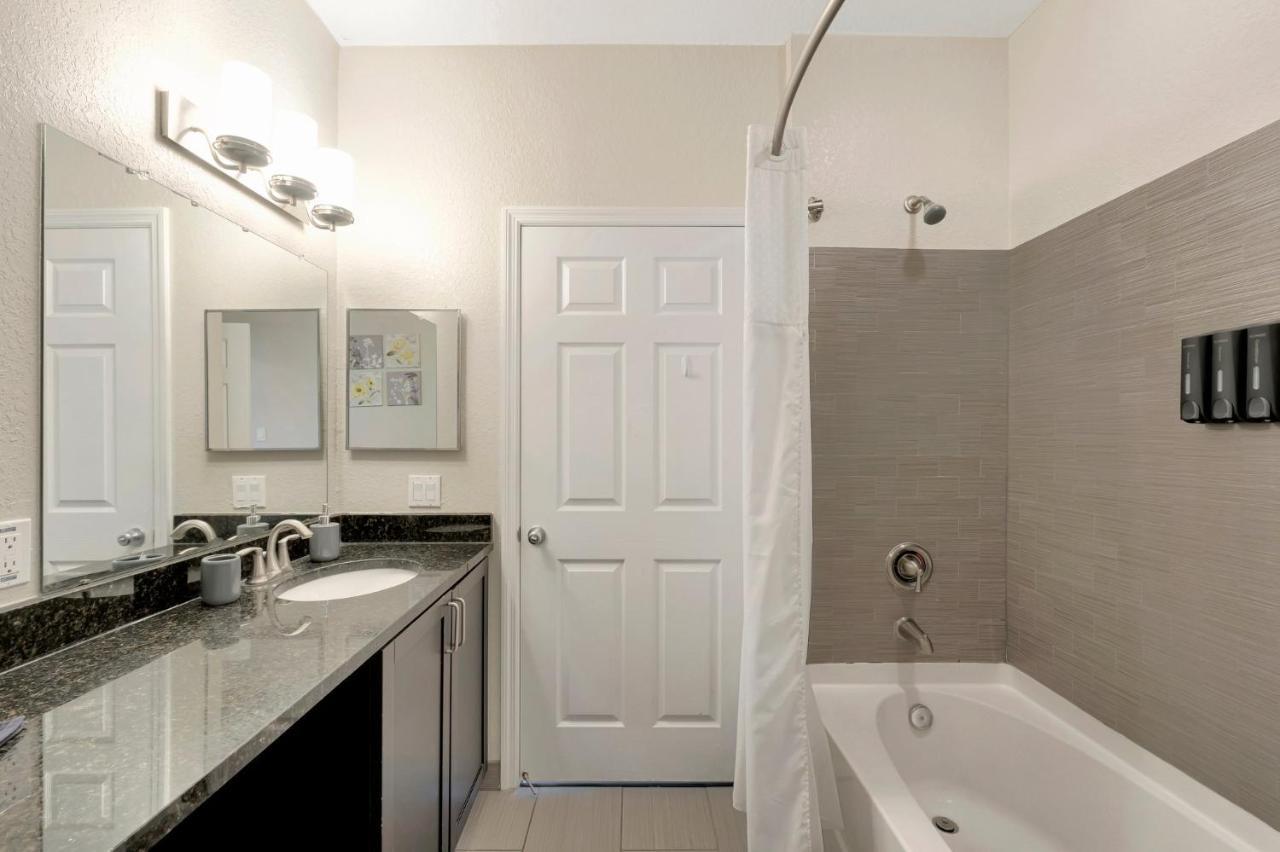 Tropical 3Br Suite-2 Resort Style Pools-5 Mil To Bay-Gym-Close To Beach Tampa Eksteriør billede